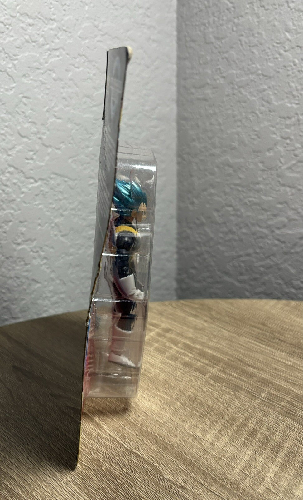 Dragon Ball Super Evolve Super Saiyan Blue Vegeta 5-Inch  (READ DESCRIPTION)