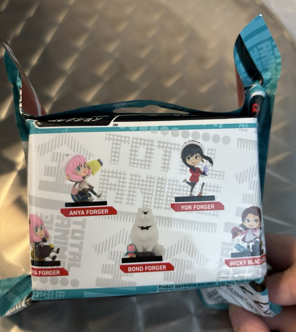 Total Anime  Spy X Family - 2" Figure Blind Bag!