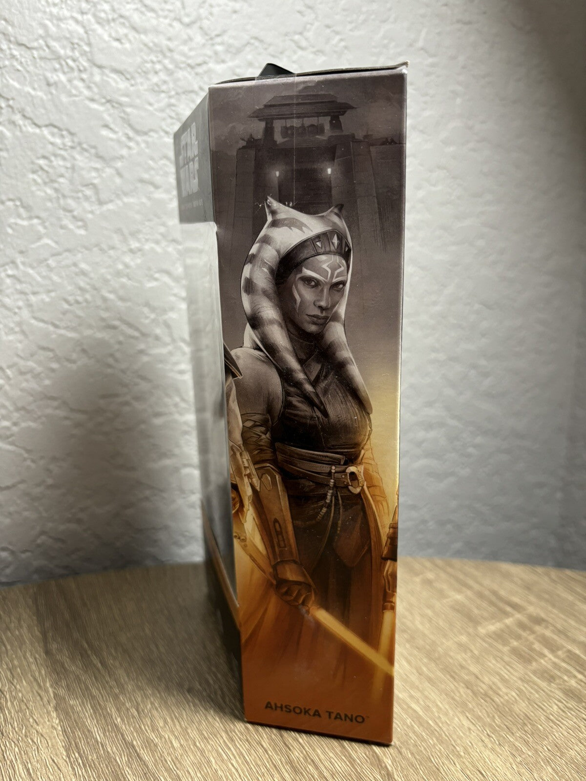 2022 Star Wars Black Series 6 inch Ahsoka Tano The Mandalorian C 8/9