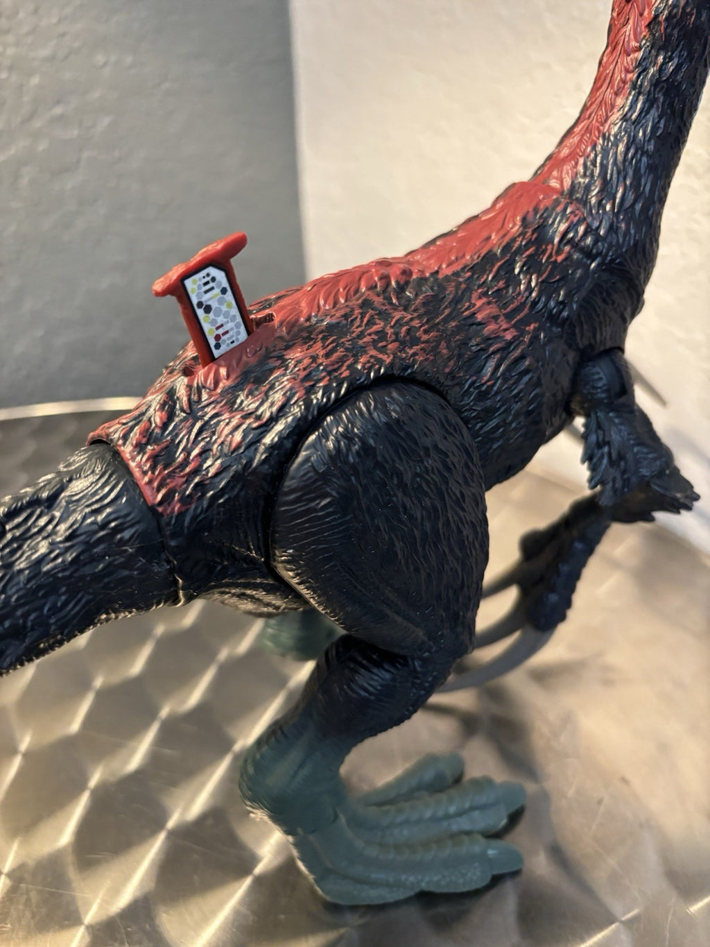 Jurassic World Dominion Sound Slashin' Therizinosaurus Dinosaur Action Figure