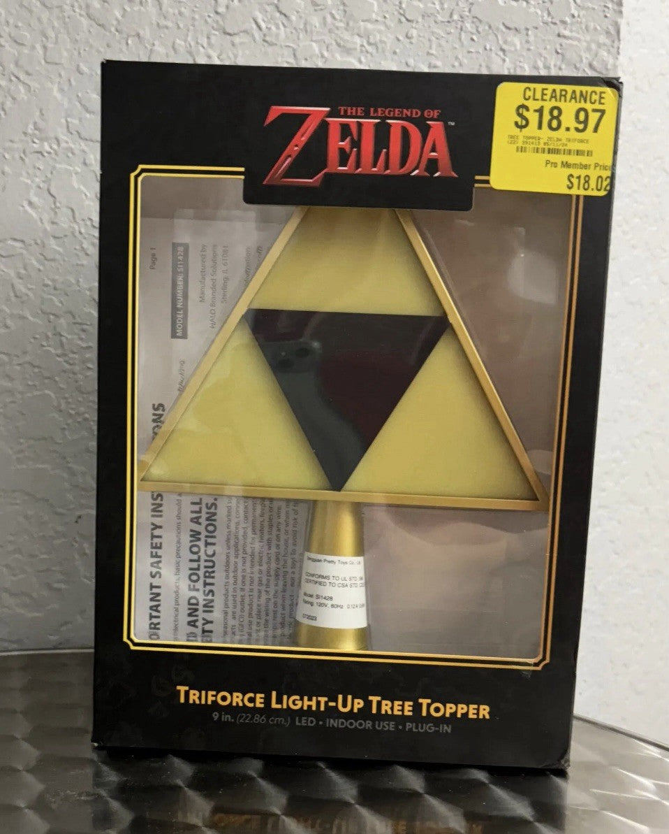 2 Zelda Amiibos And A Zelda Tree Topper/Triforce Display