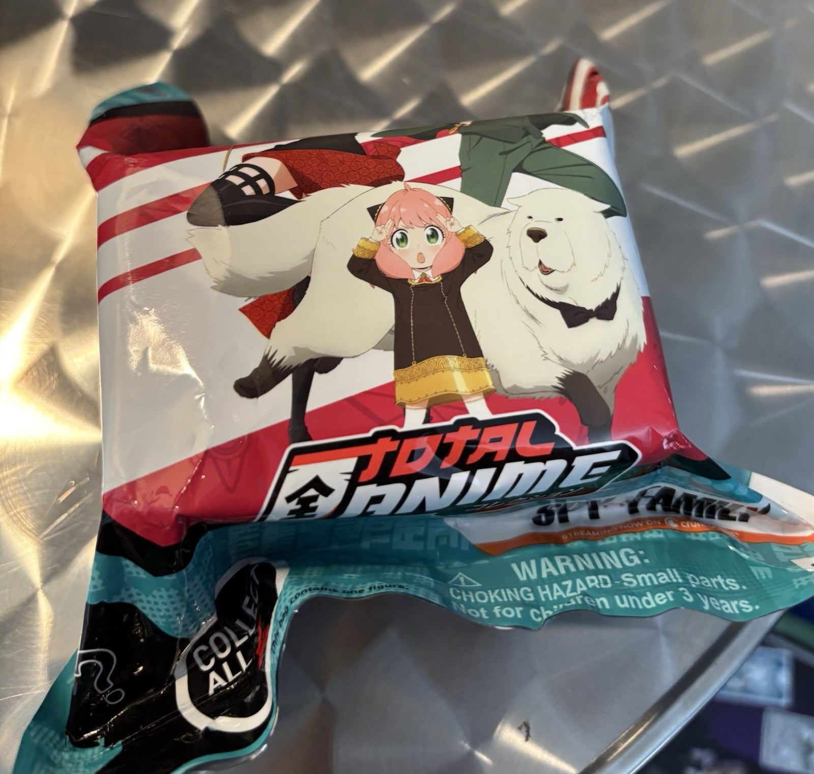 Total Anime  Spy X Family - 2" Figure Blind Bag!