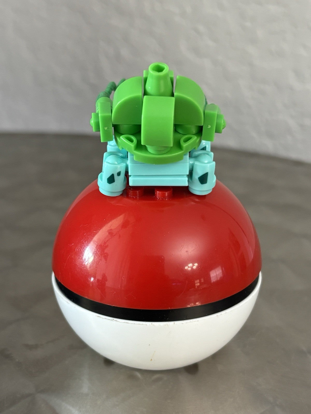 Mega Bloks POKEMON Construx  ~ MORPEKO Bulbasaur Figure w/ Pokeball