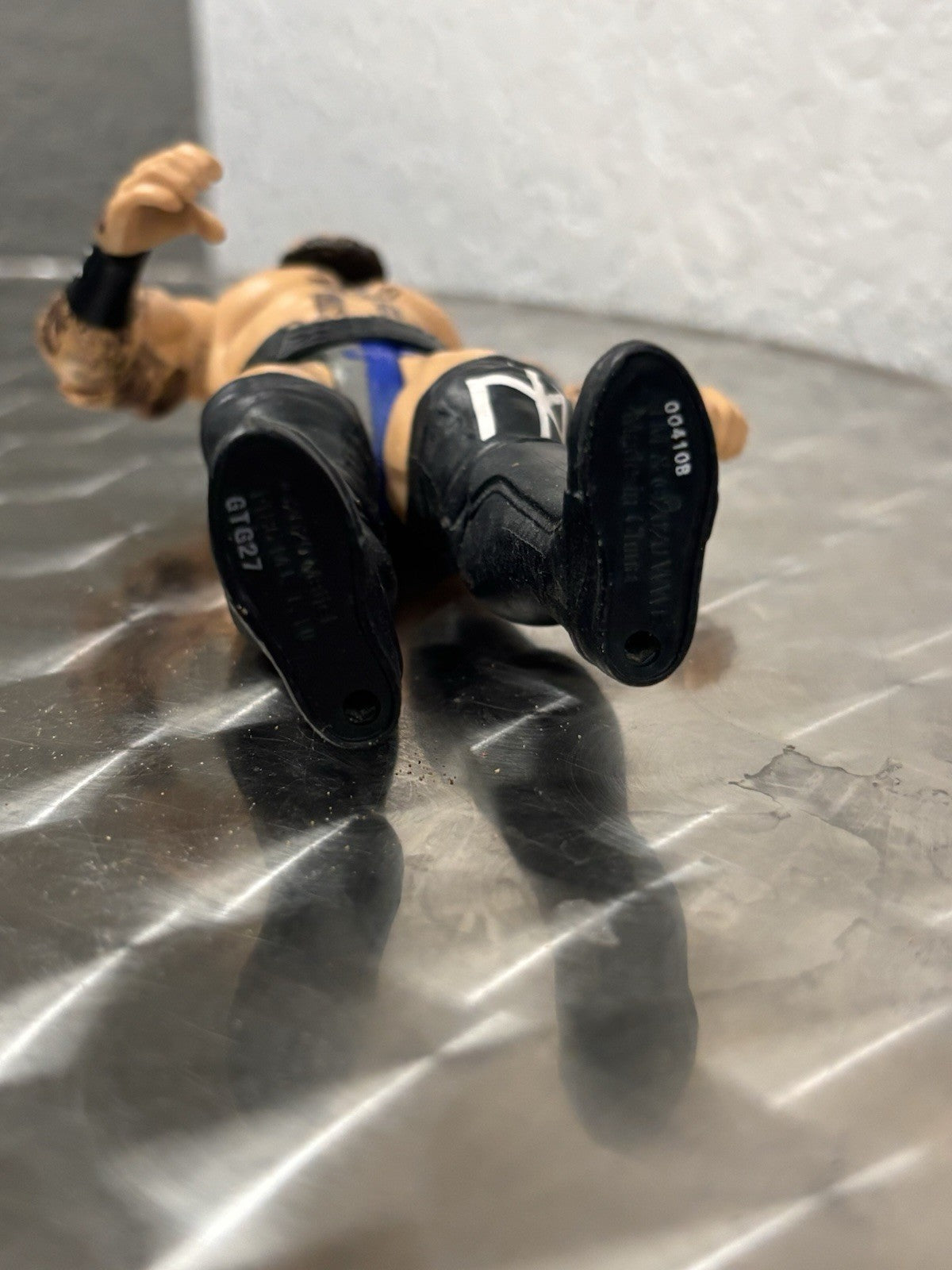 WWE The Viking Raiders Erik Mattel Basic Series 118 Wrestling Figure