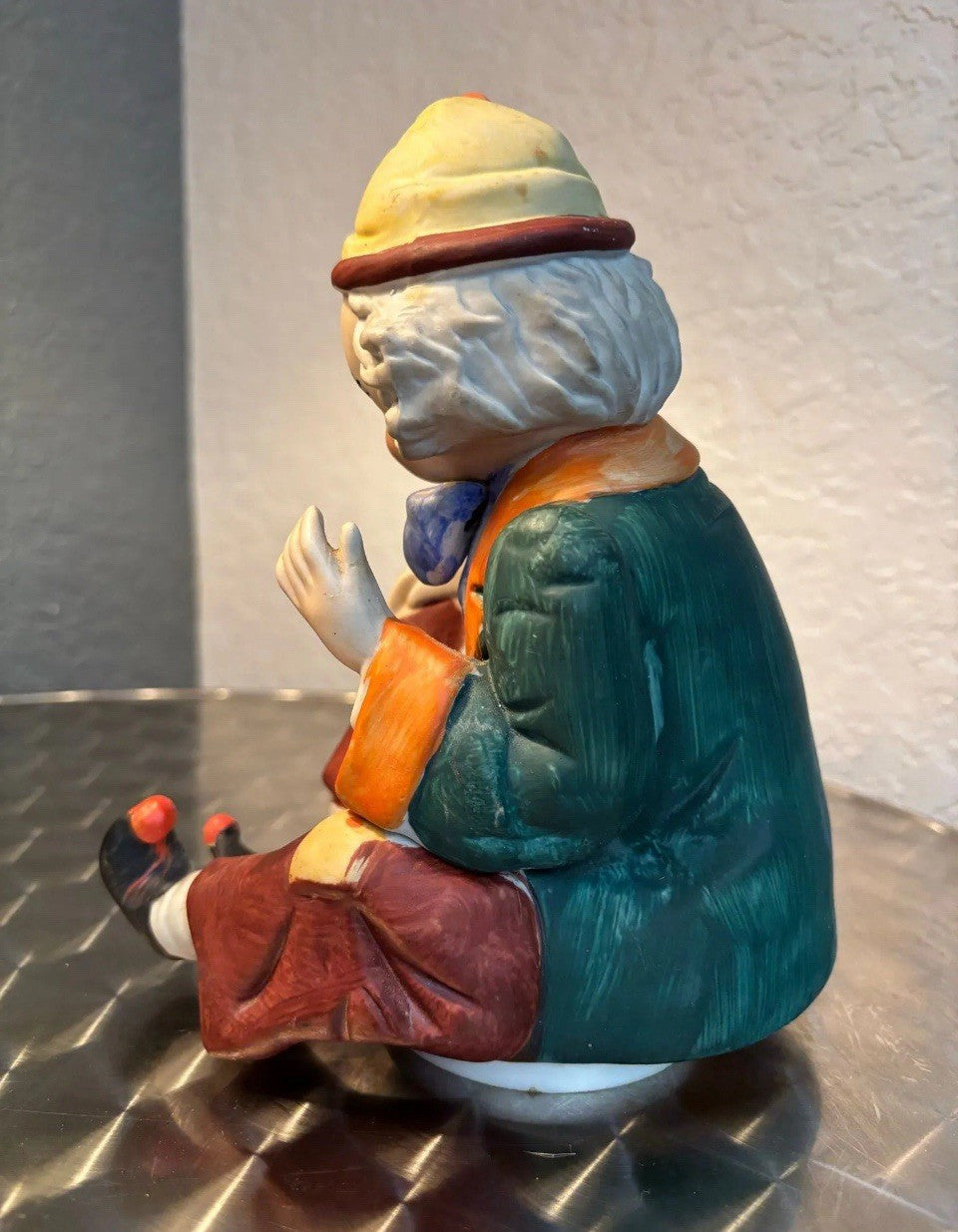 Vintage Ceramic Figurine 8” Clown Music Box Hand Painted Rotates