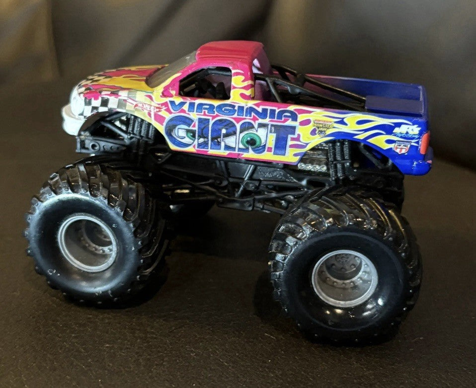 2006 VIRGINIA GIANT Hot Wheels Monster Jam Truck with metal undercarriage