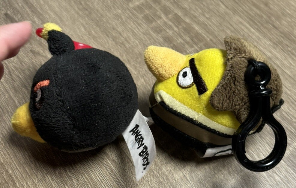 Angry Birds Star Wars Han Solo 2009 & Angry Birds Black Bomb 2010 3" Plush