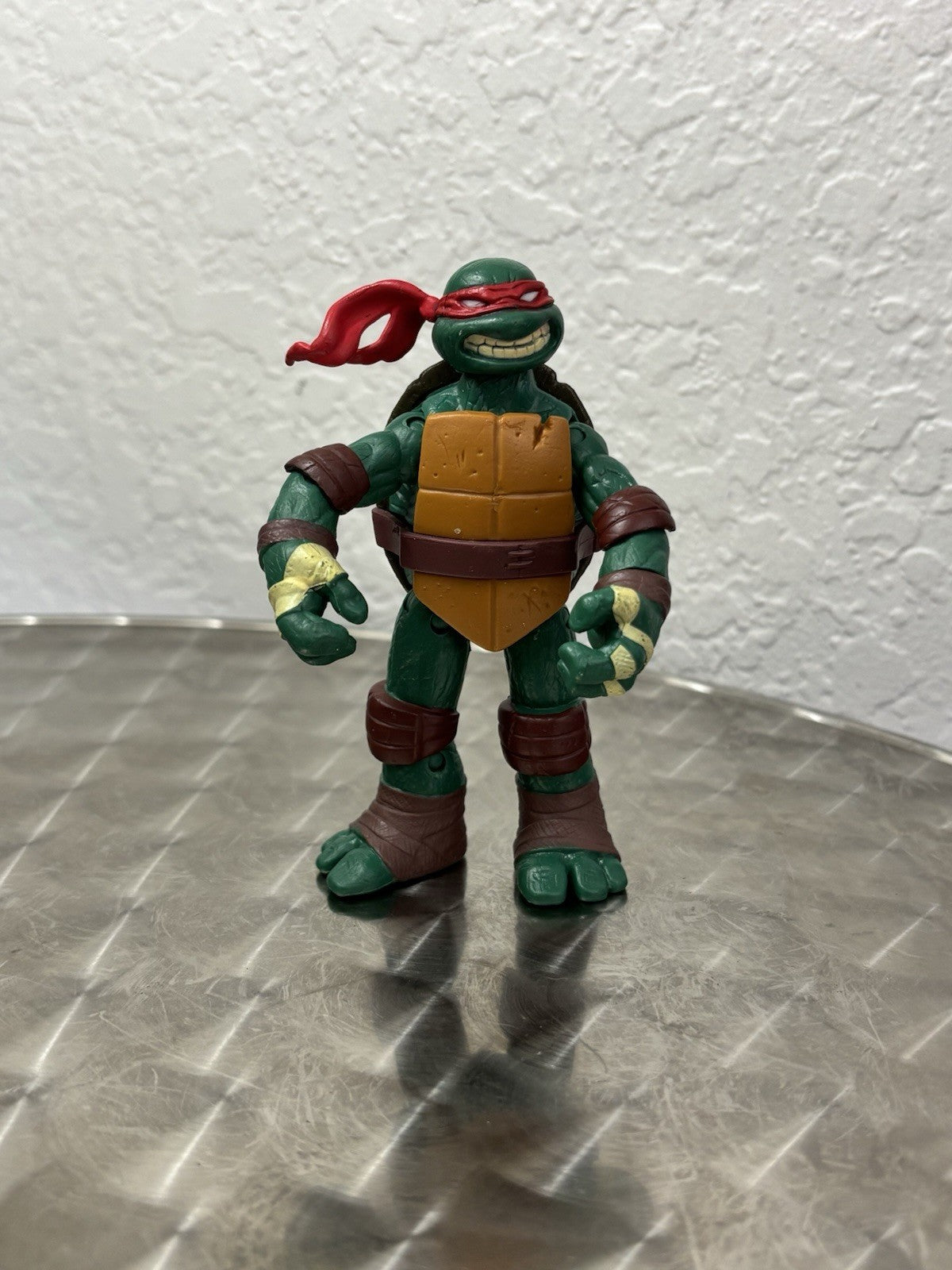 Teenage Mutant Ninja Turtles Raphael Action Figure 4.5” Playmates 2012