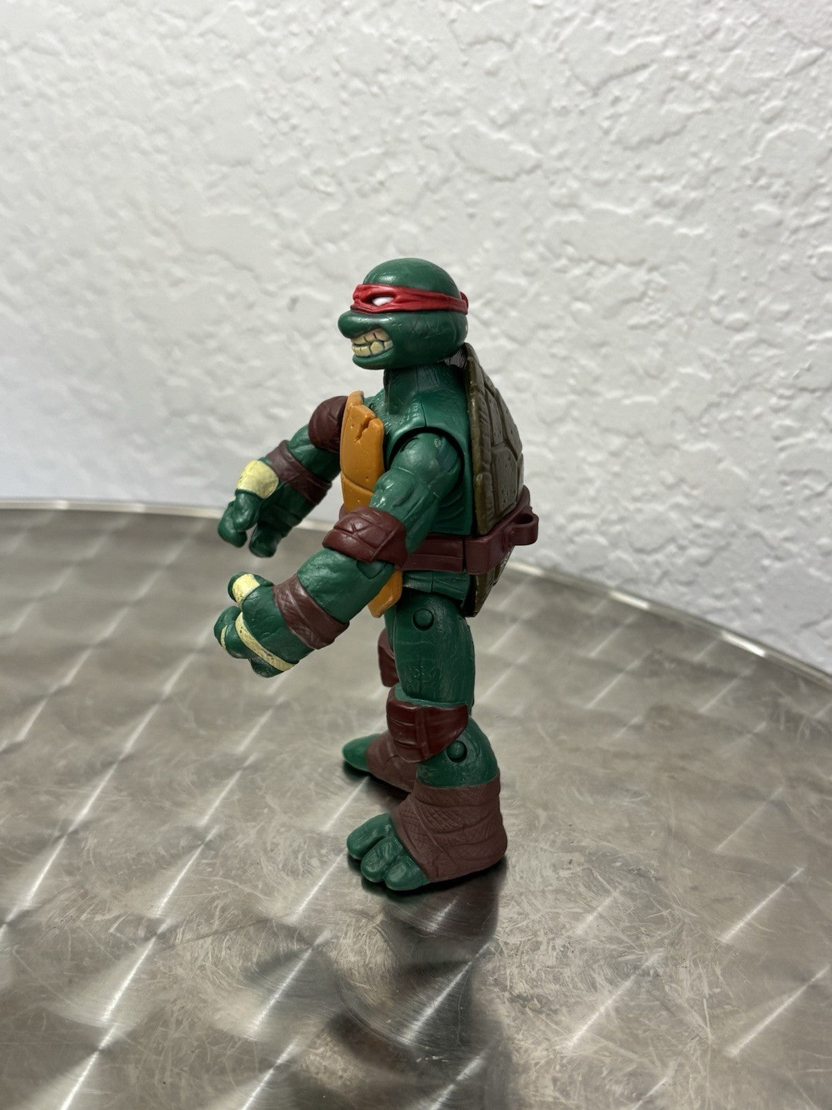 Teenage Mutant Ninja Turtles Raphael Action Figure 4.5” Playmates 2012