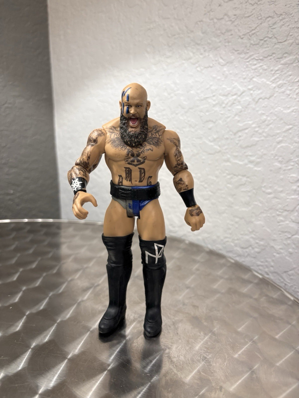 WWE The Viking Raiders Erik Mattel Basic Series 118 Wrestling Figure