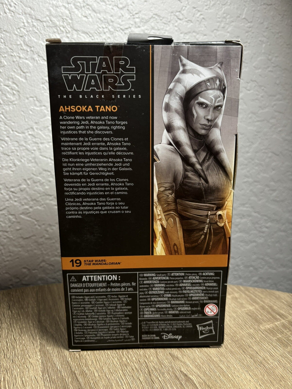 2022 Star Wars Black Series 6 inch Ahsoka Tano The Mandalorian C 8/9