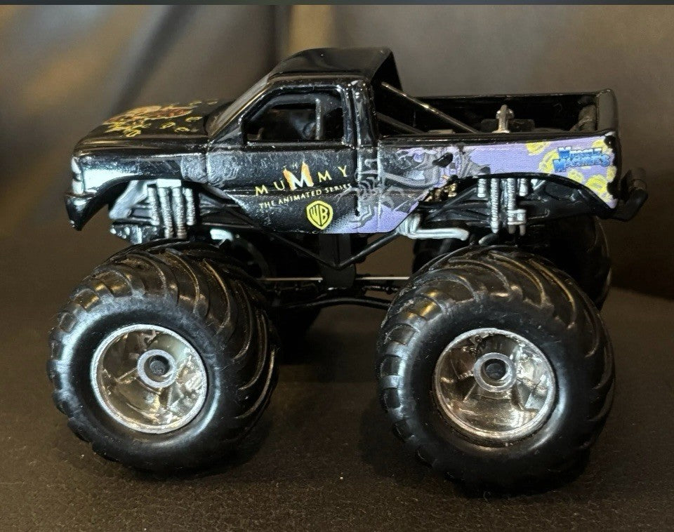 Muscle Machines Carolina Crusher The Mummy 1:64 Monster Truck
