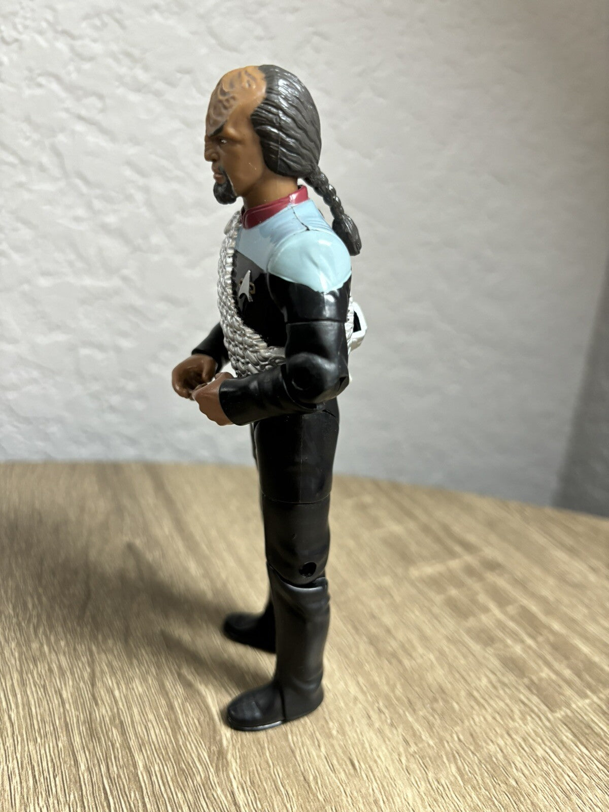 Playmates Toys Star Trek First Contact Lt. Commander Worf Action Figure 6" 1997