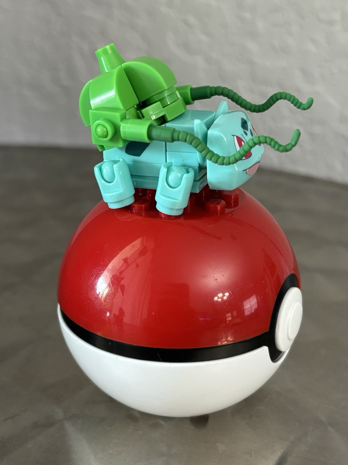 Mega Bloks POKEMON Construx  ~ MORPEKO Bulbasaur Figure w/ Pokeball