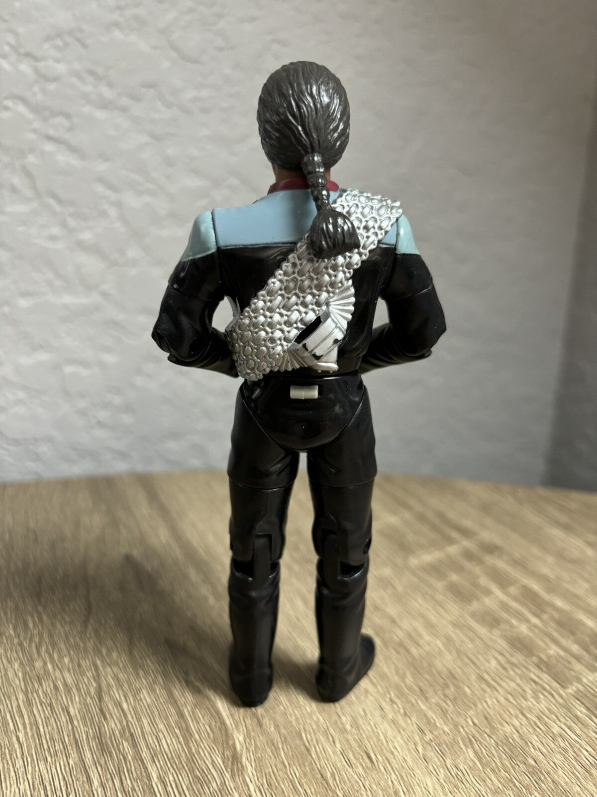 Playmates Toys Star Trek First Contact Lt. Commander Worf Action Figure 6" 1997